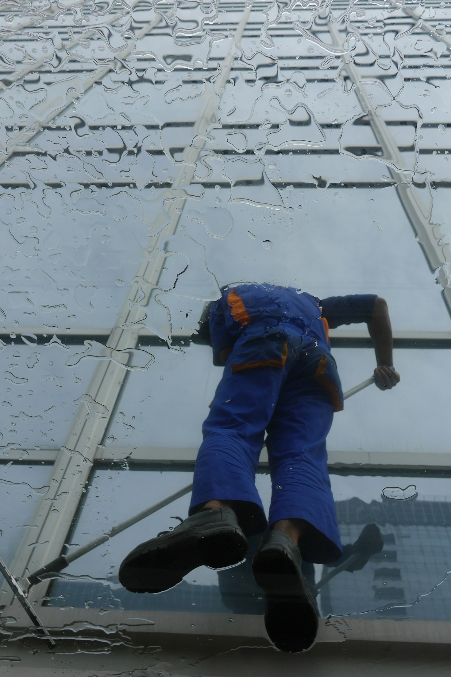 Why Professional Window Cleaning Saves You Time
